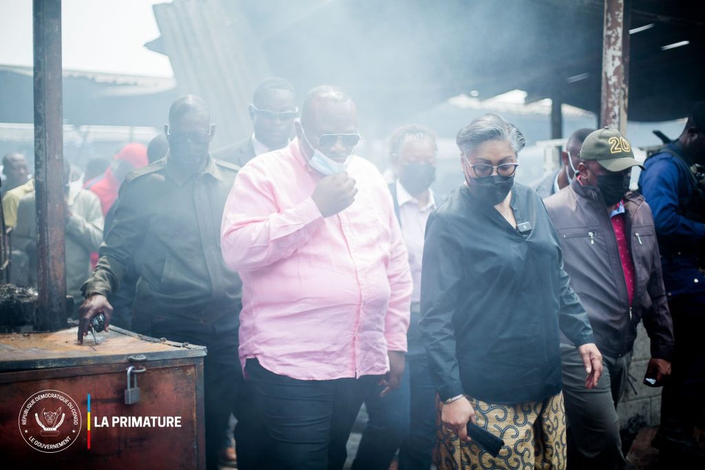 KINSHASA : Judith Suminwa reçoit les sinistrés de l’incendie du Marché de la Liberté de Masina